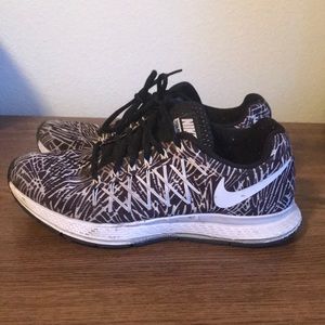 Nike Zoom Pegasus 7.5 black white